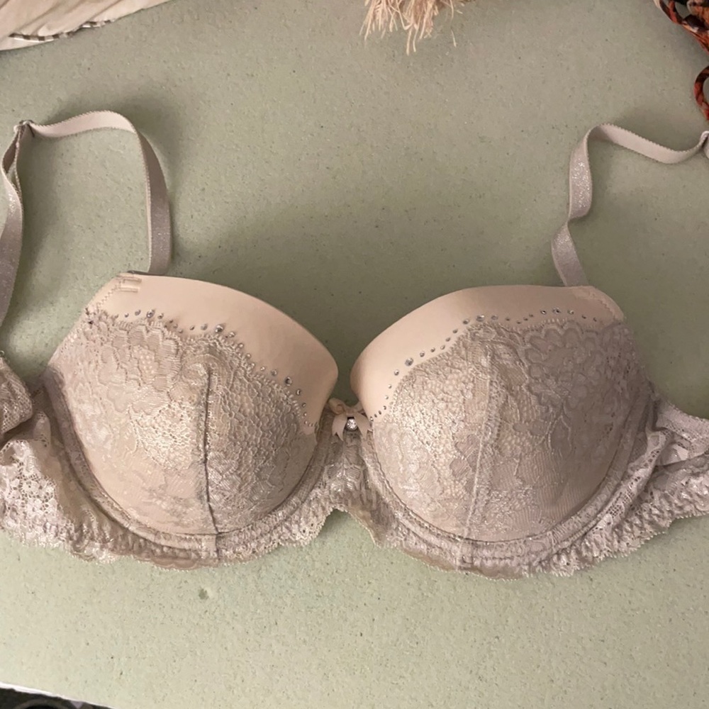 Victoria’s Secret 34D Dream Angels Bra